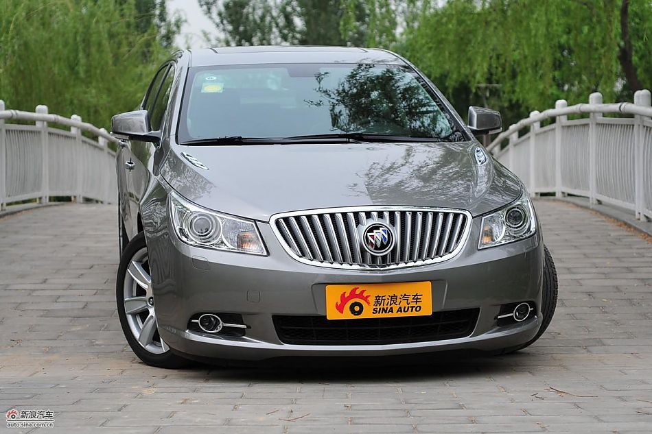 新君越2.0T外观实拍图