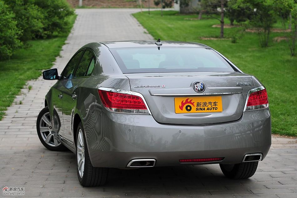 新君越2.0T外观实拍图