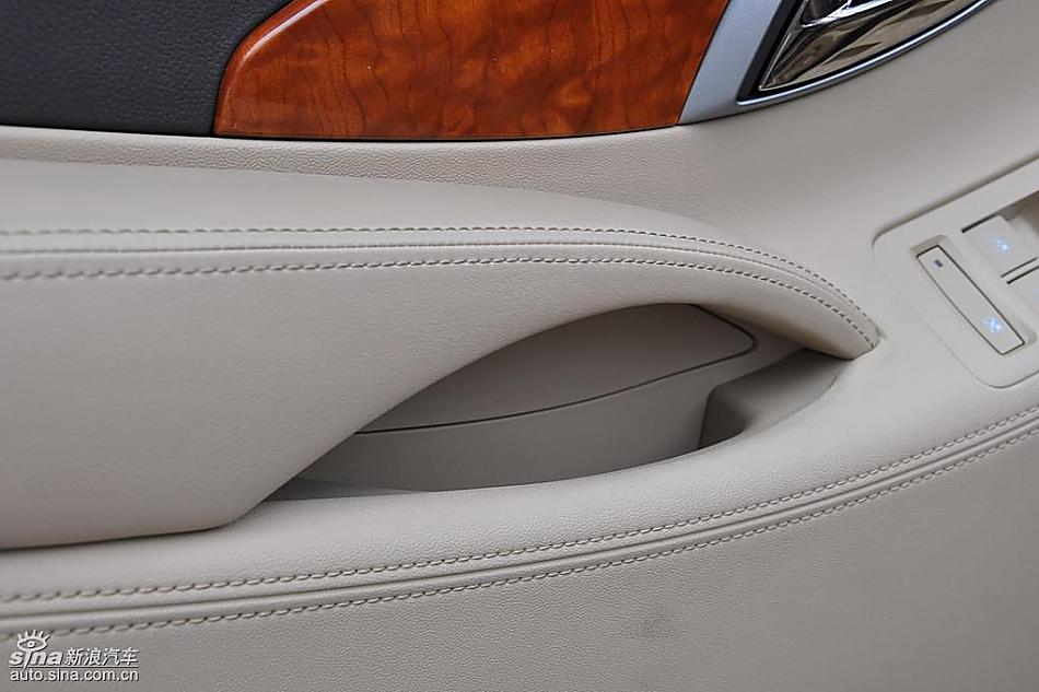 上海通用别克新君越试车实拍图 内饰