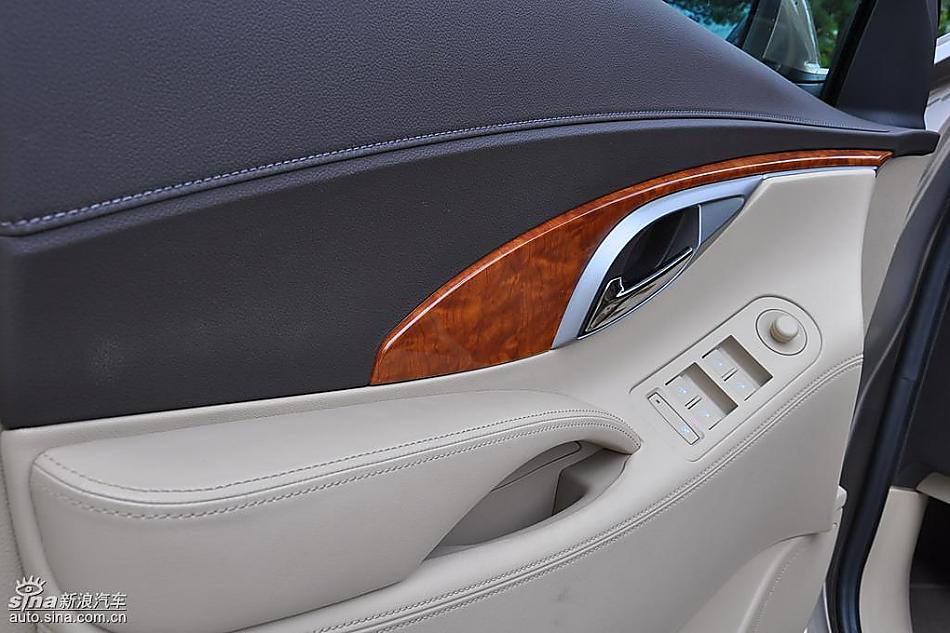 上海通用别克新君越试车实拍图 内饰