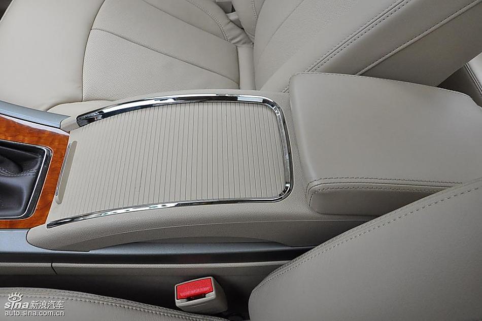 上海通用别克新君越试车实拍图 内饰