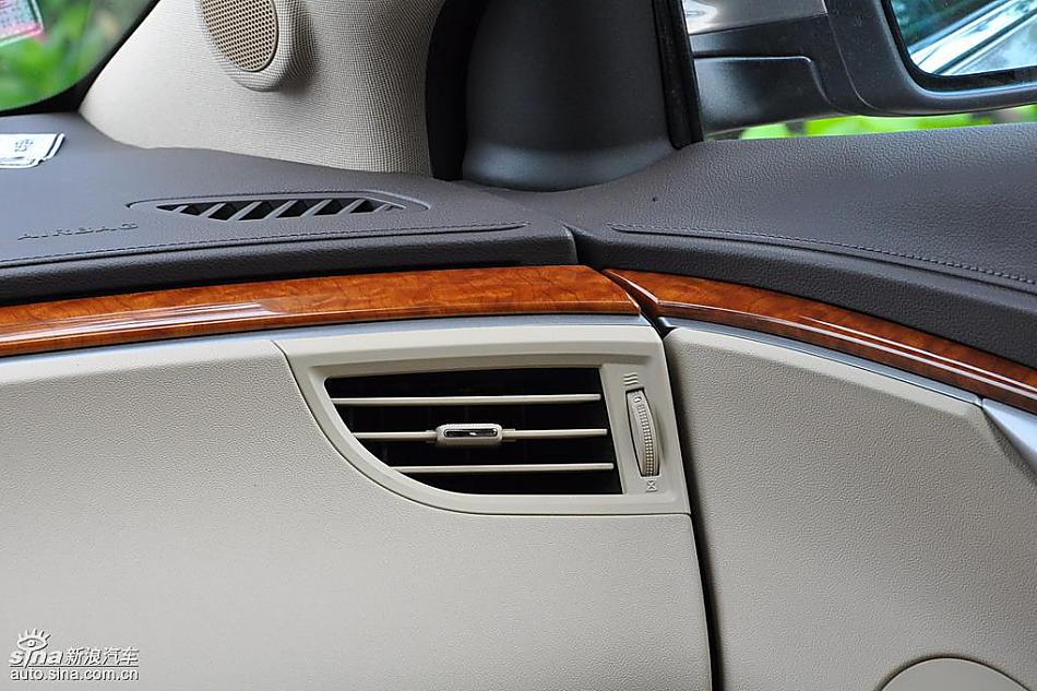 上海通用别克新君越试车实拍图 内饰
