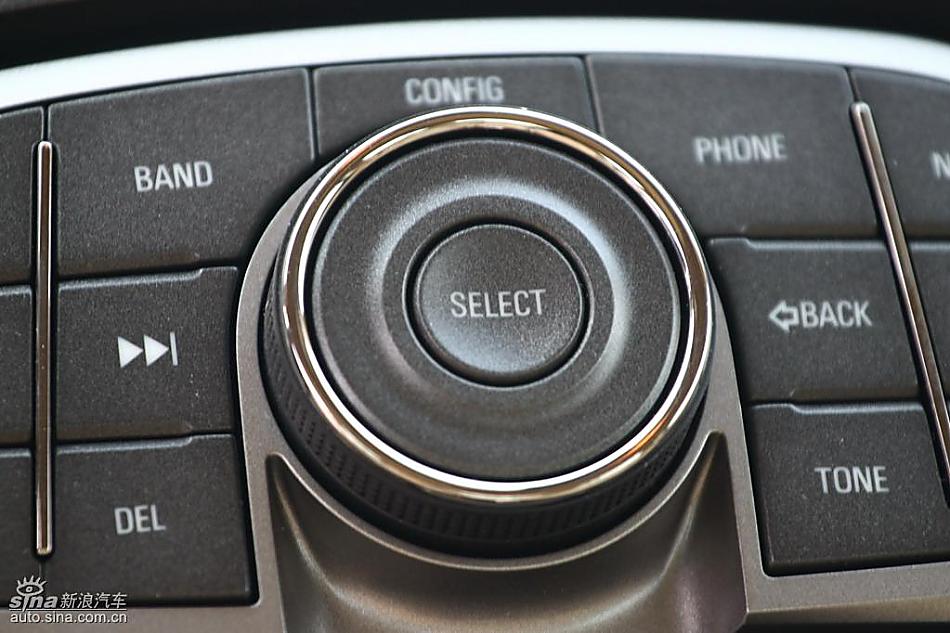 别克新君越试驾实拍图内饰