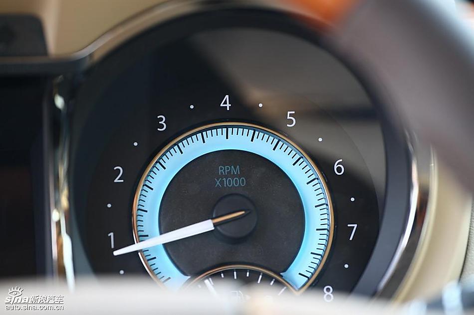 别克新君越试驾实拍图内饰