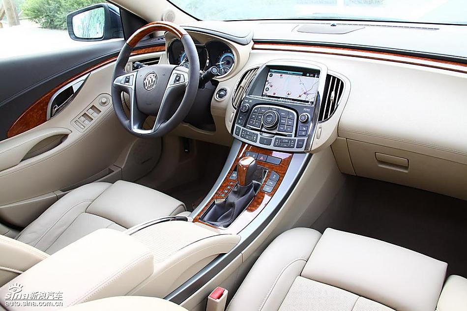 别克新君越试驾实拍图内饰