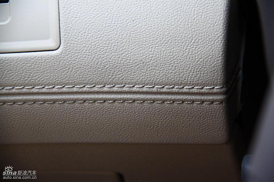 别克新君越试驾实拍图内饰