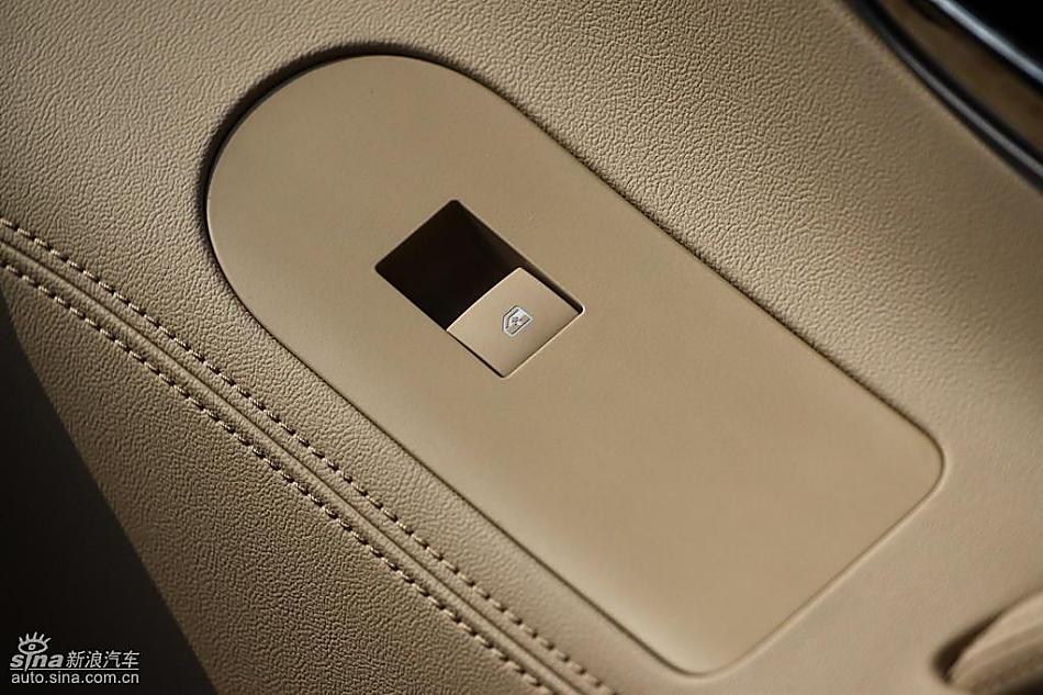 别克新君越试驾实拍图内饰