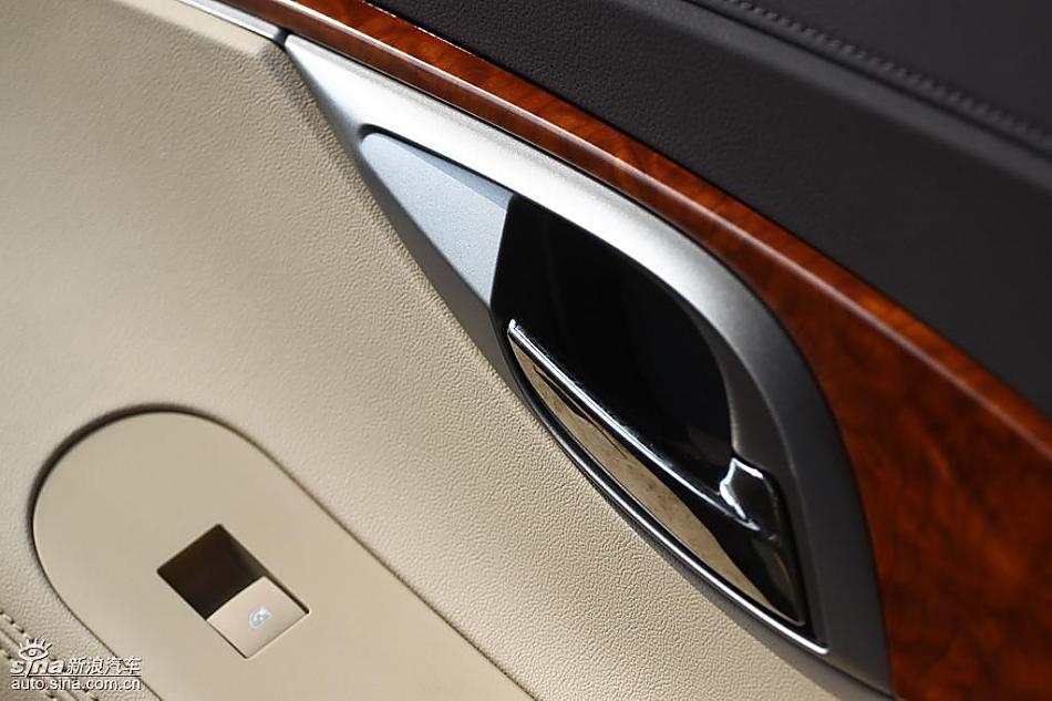 别克新君越试驾实拍图内饰