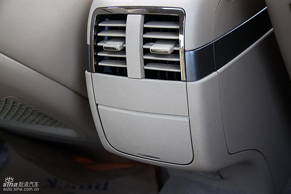 别克新君越试驾实拍图发动机与其他