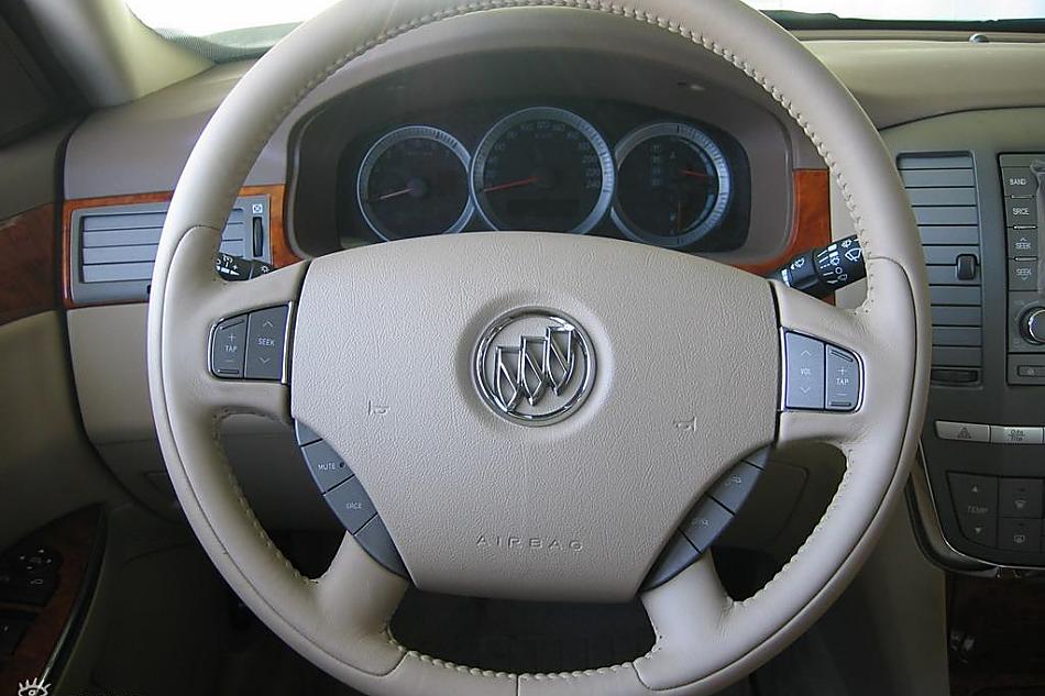 08款别克君越到店实拍