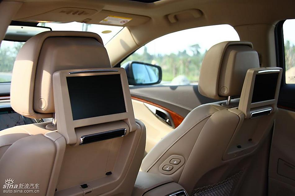 别克新君越试驾实拍图发动机与其他