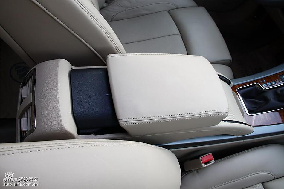 别克新君越试驾实拍图发动机与其他