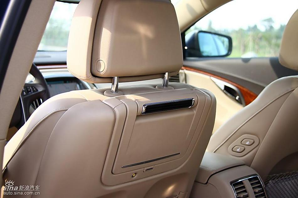 别克新君越试驾实拍图发动机与其他