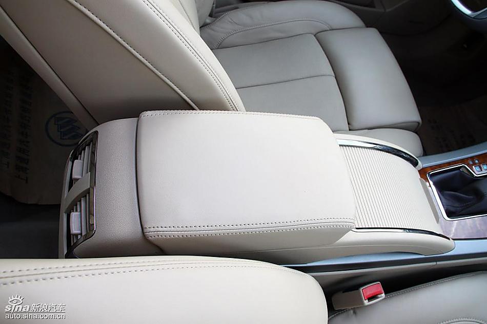 别克新君越试驾实拍图发动机与其他