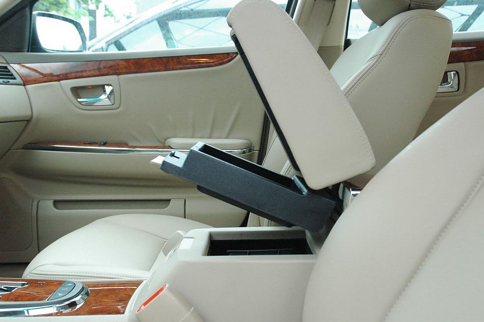 试驾混合动力版君越实拍图