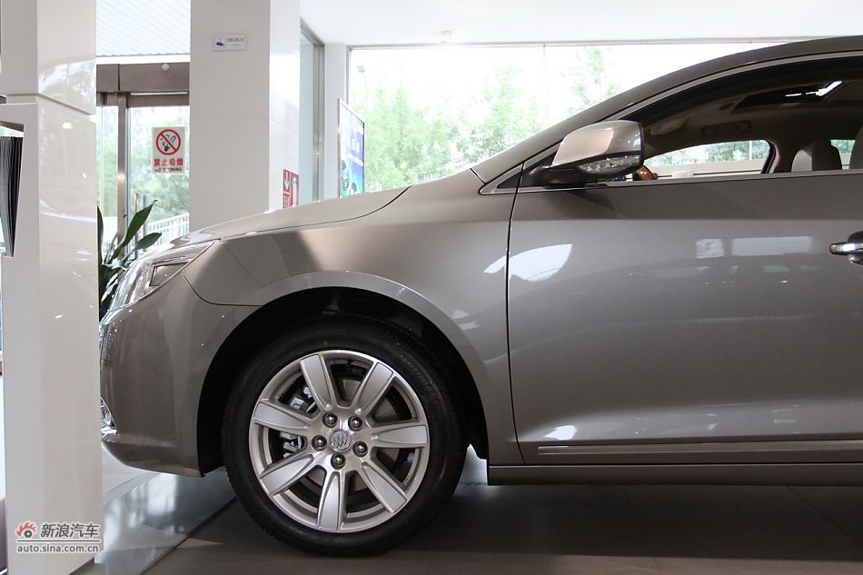 新君越外观细节