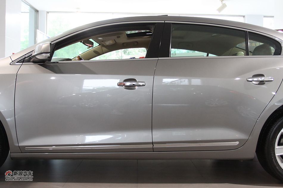 新君越外观细节