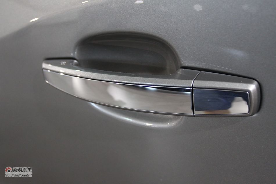 新君越外观细节