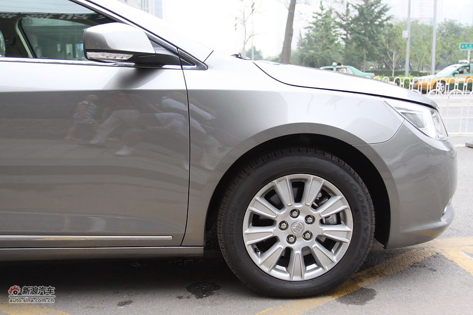 新君越外观细节