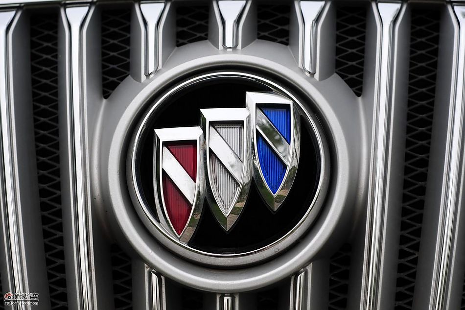 新君越2.0T外观实拍图