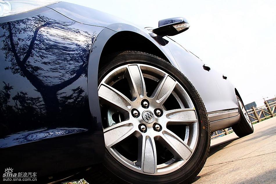 别克新君越试驾实拍图外观