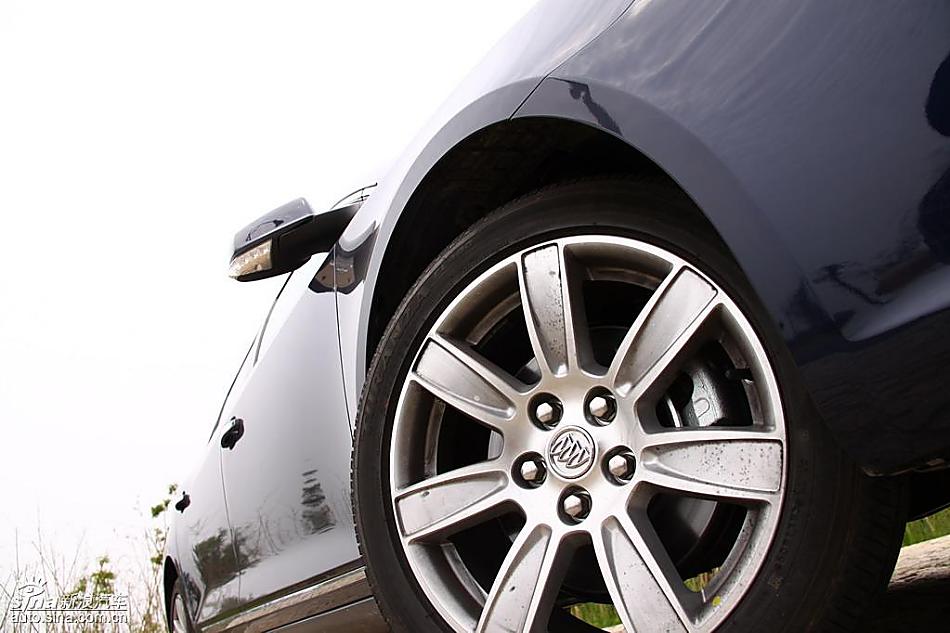 别克新君越试驾实拍图外观