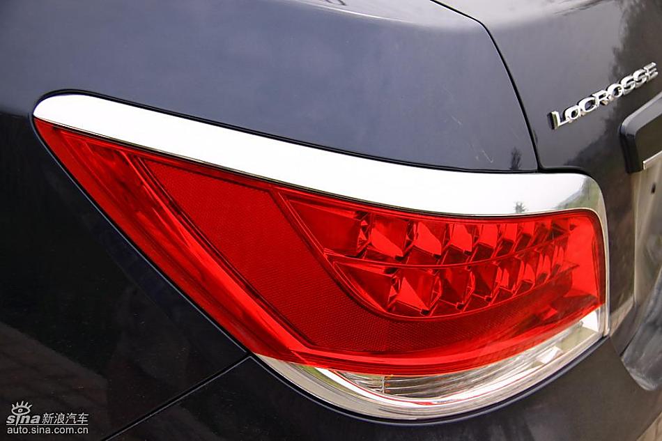 别克新君越试驾实拍图发动机与其他