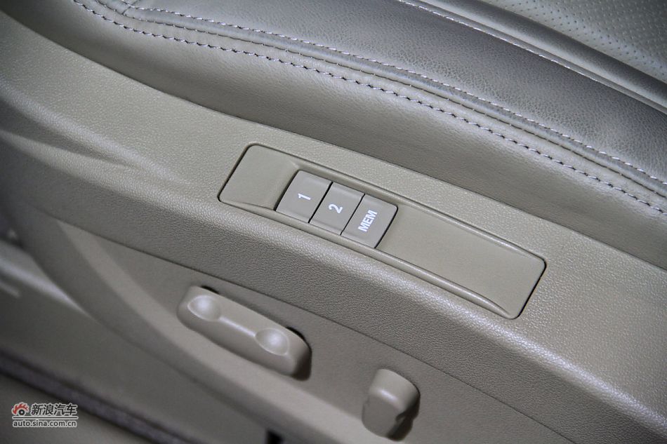 2012款君越到店实拍