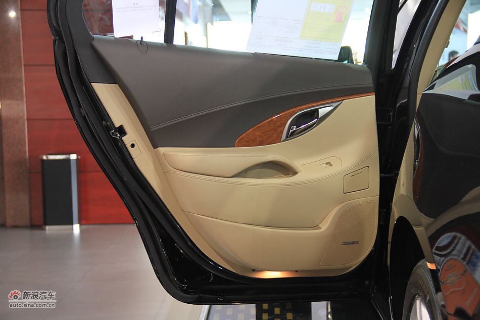 2012款君越到店实拍