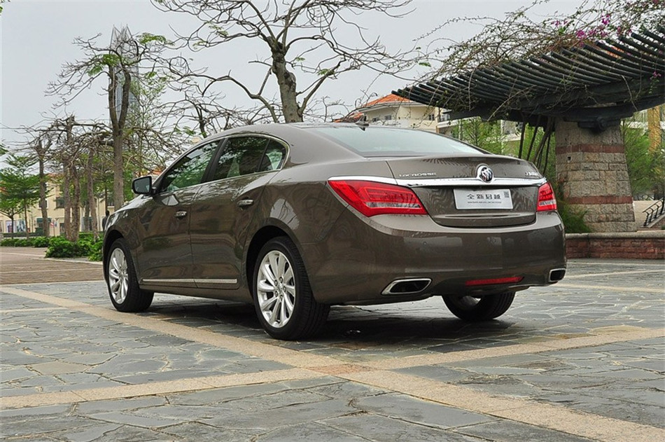 2013款 3.0L AT SIDI V6智享旗舰型 外观