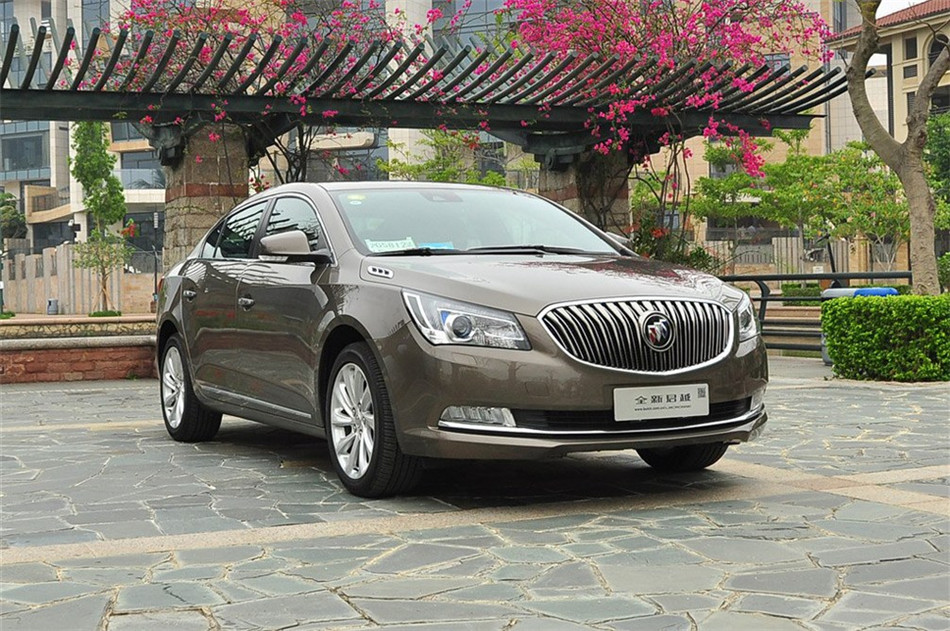 2013款 3.0L AT SIDI V6智享旗舰型 外观