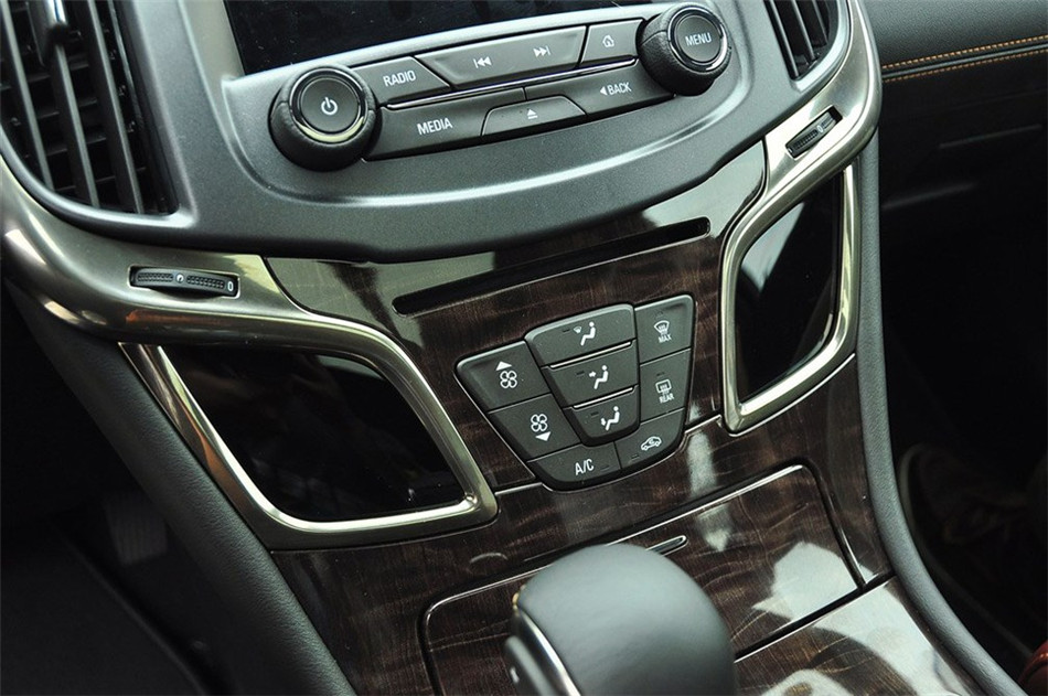 2013款 3.0L AT SIDI V6智享旗舰型 内饰