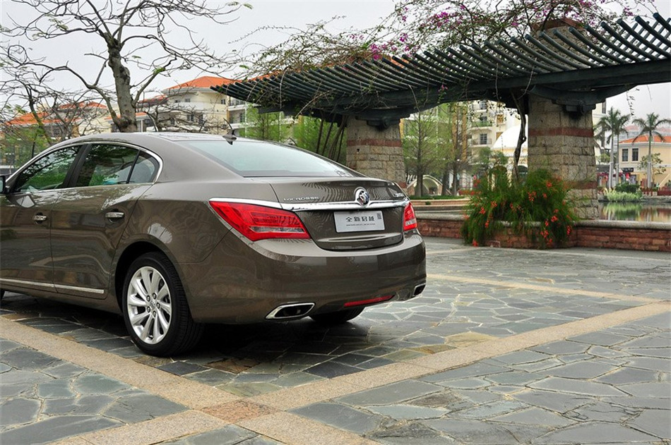 2013 3.0L AT SIDI V6콢 