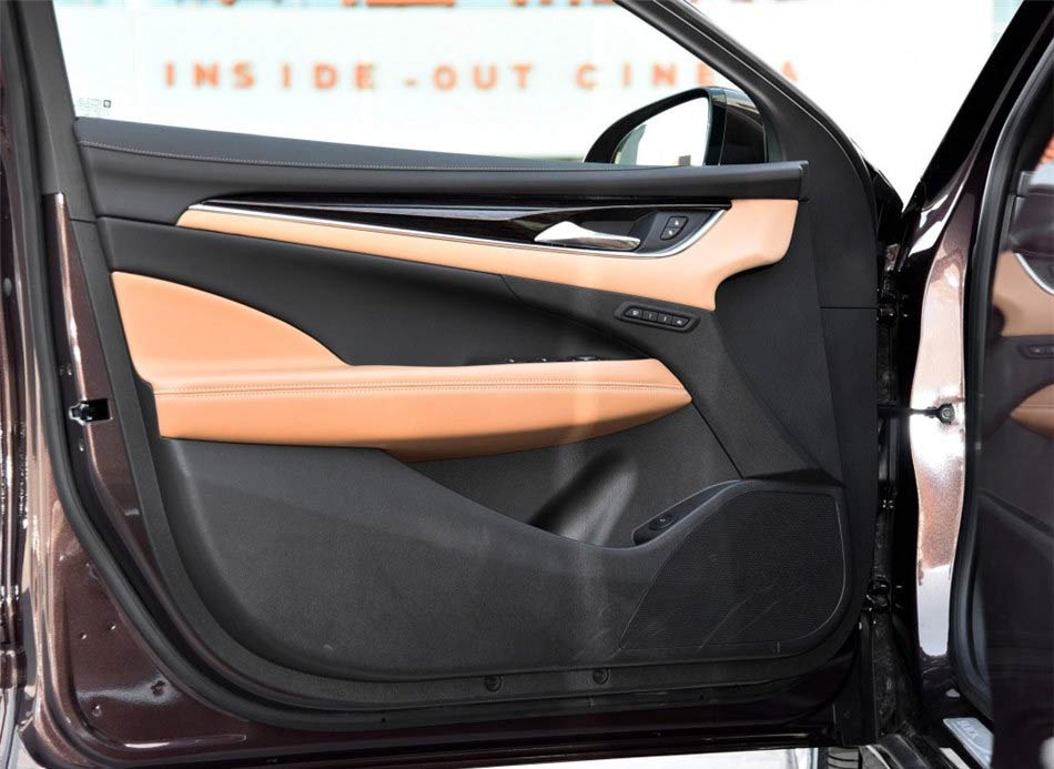 君越  2016款 20T 豪华型 座椅空间