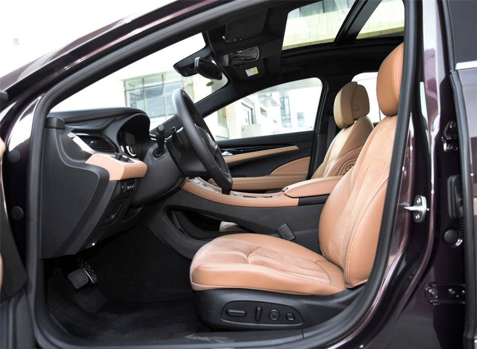 君越  2016款 20T 豪华型 座椅空间