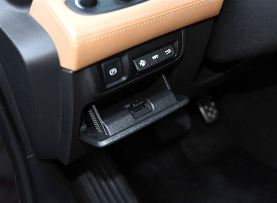 君越  2016款 20T 豪华型 内饰功能