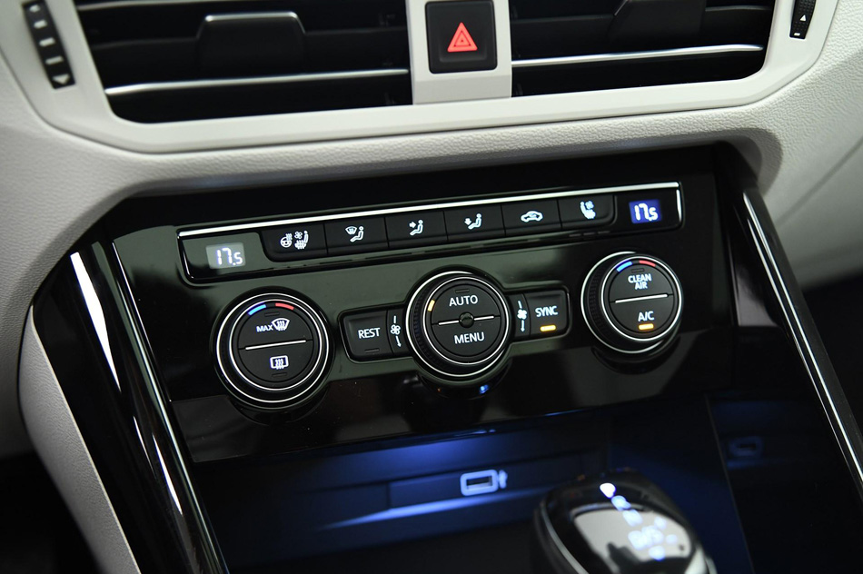 2019款 380TSI 四驱旗舰型 内饰