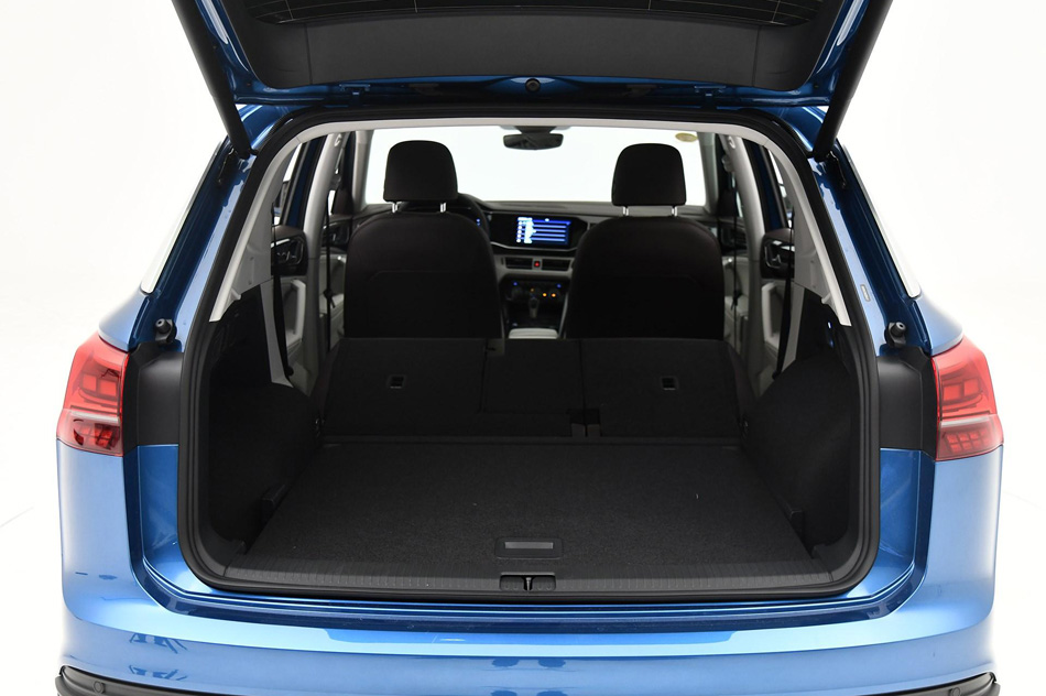 2019款 380TSI 四驱旗舰型 座椅空间