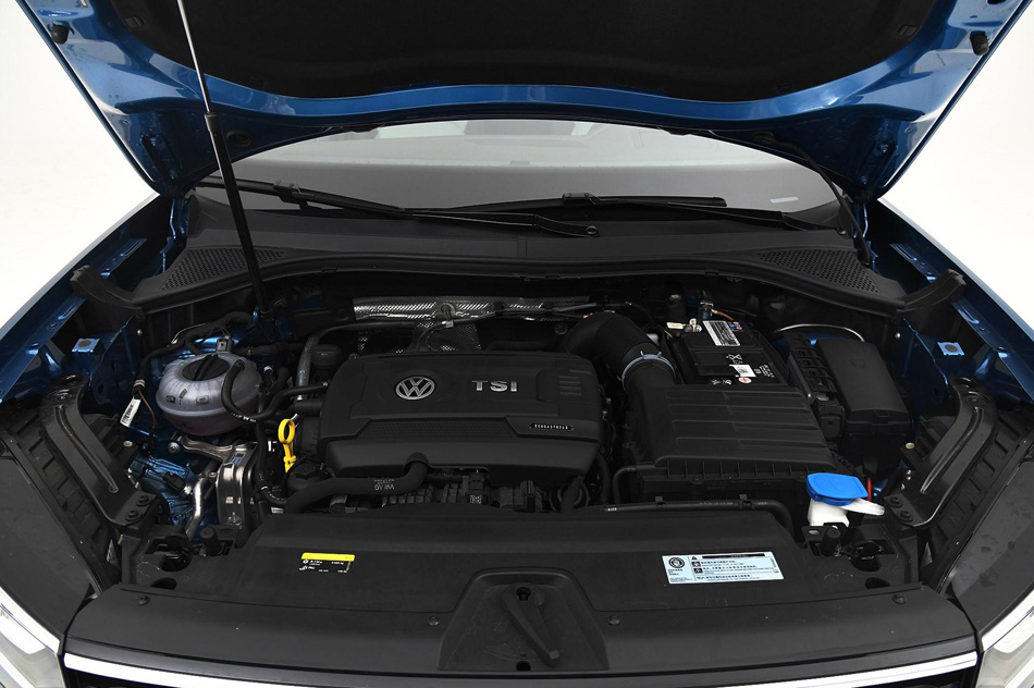 2019款 380TSI 四驱旗舰型 引擎底盘