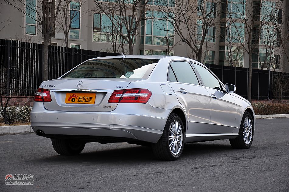 2011款奔驰E200 CGI优雅型外观