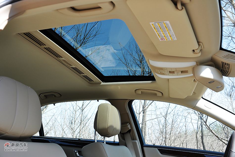 2011款奔驰E200 CGI优雅型内饰
