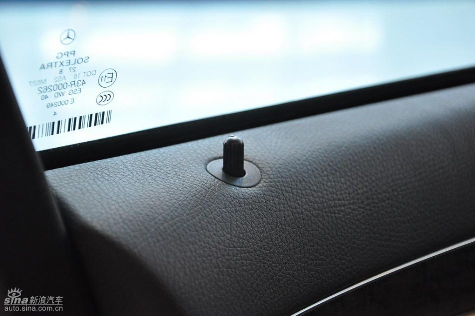 奔驰E280到店实拍图