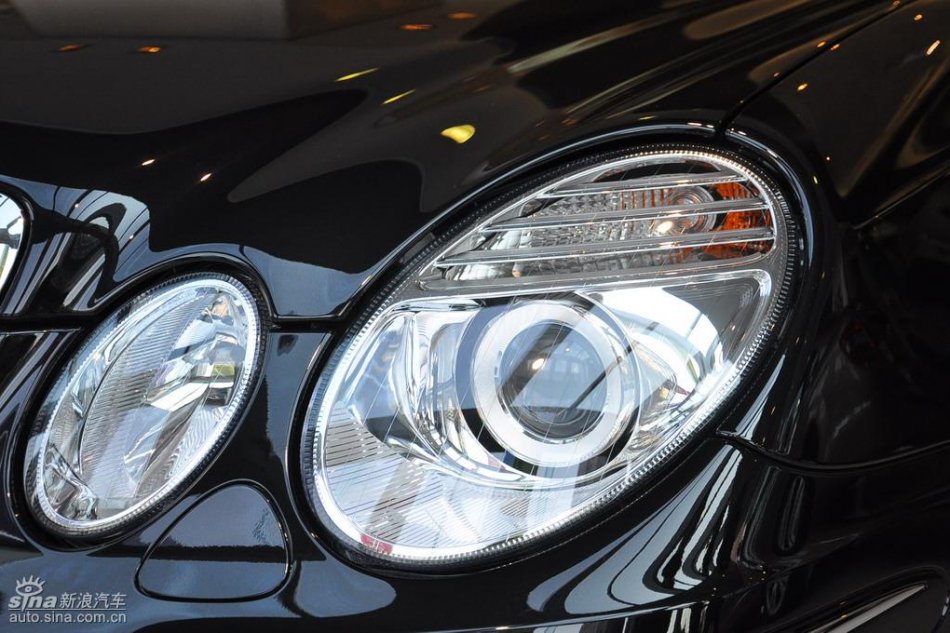 奔驰E280到店实拍图