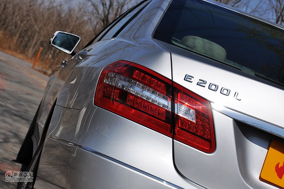 2011款奔驰E200 CGI优雅型