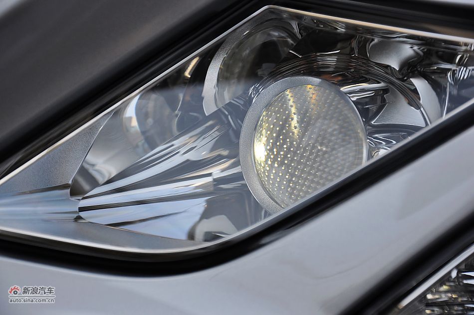 2011款奔驰E200 CGI优雅型