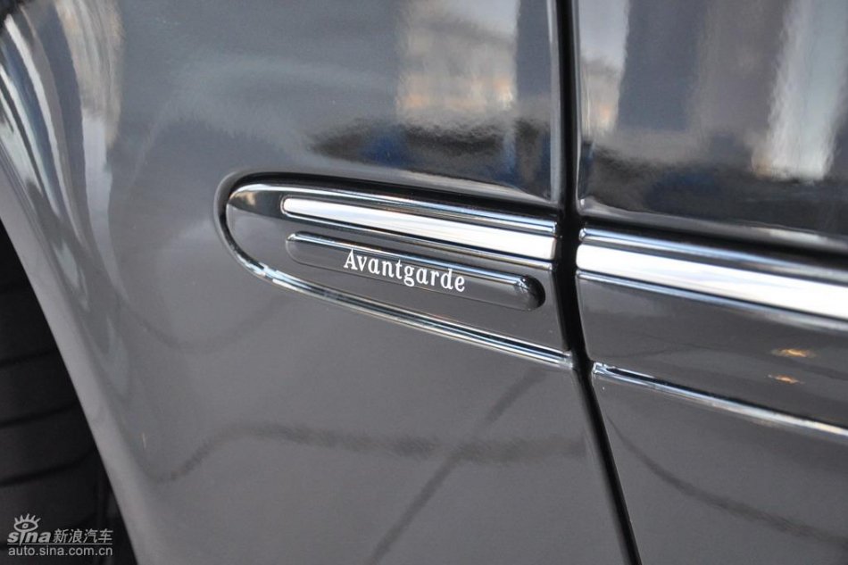 奔驰E280到店实拍图