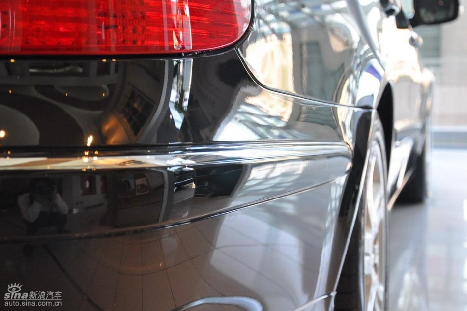 奔驰E280到店实拍图