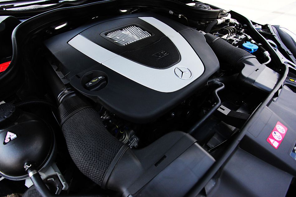 2010款奔驰E300L时尚型尊贵版