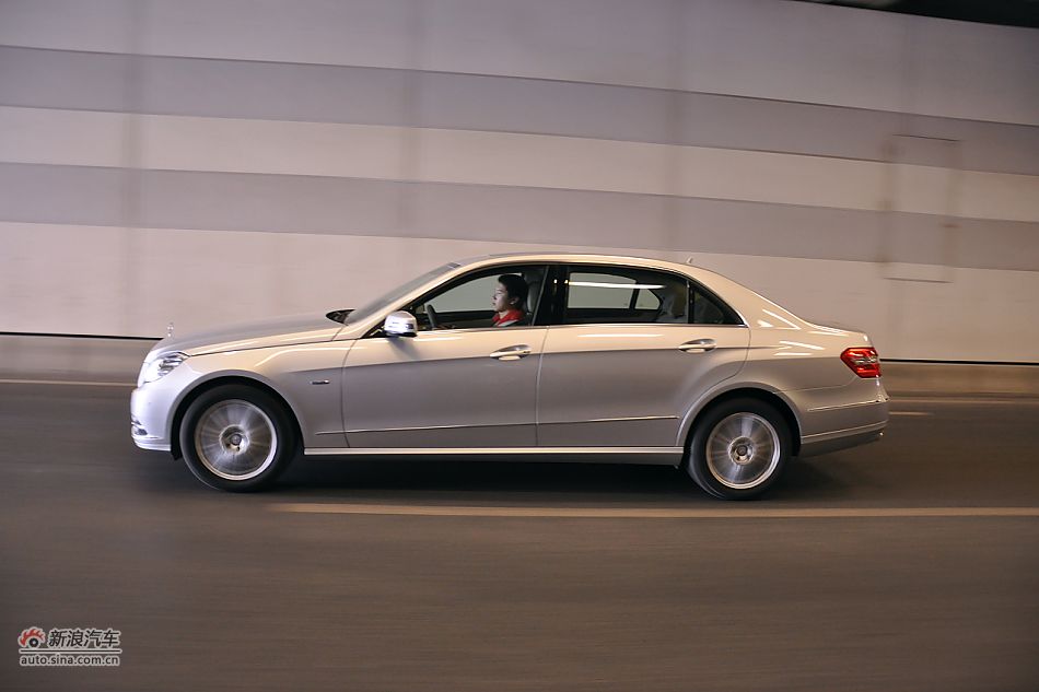 2011款奔驰E200 CGI优雅型