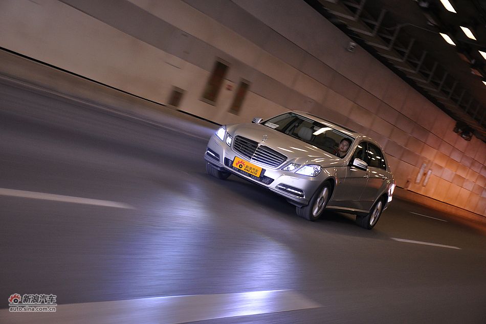 2011款奔驰E200 CGI优雅型